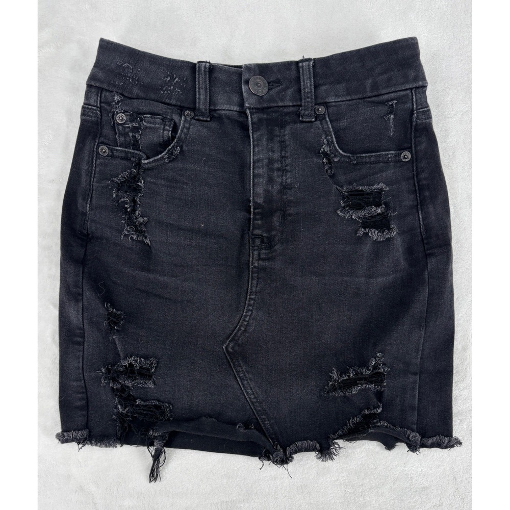 American Eagle Distressed Denim Mini Skirt Size 2 Black Raw Hem Y2K